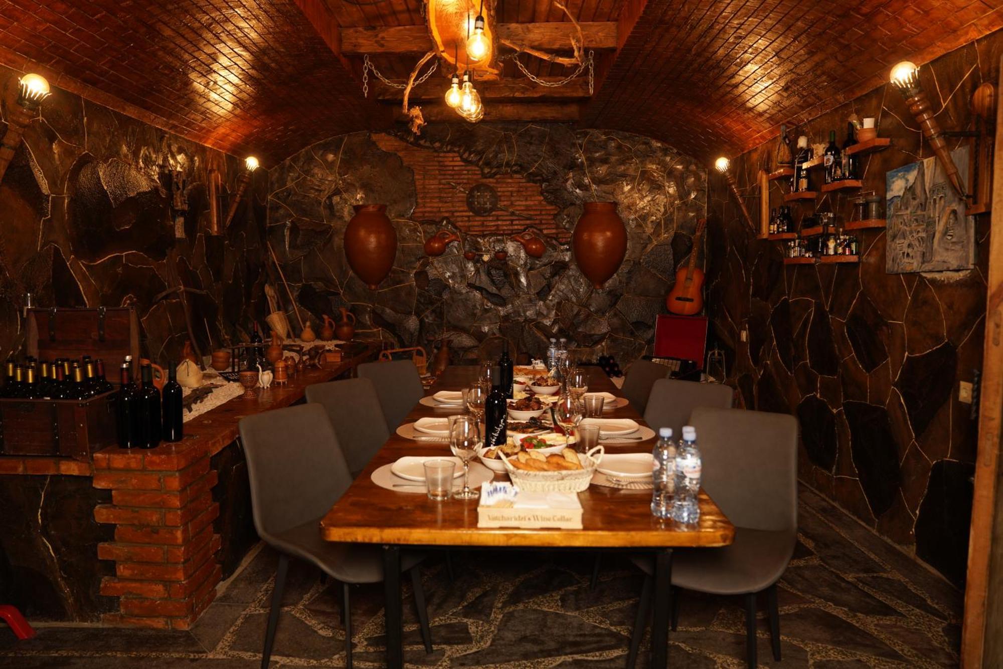 Hotel Hobbiton Near Vardzia Caves T'mogvi エクステリア 写真